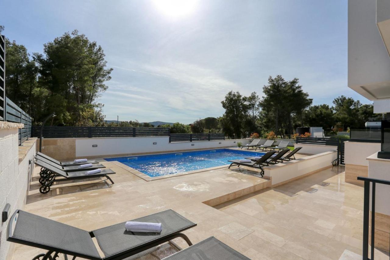Villa Ankora 1 With Heated Pool Biograd Na Moru Exterior photo